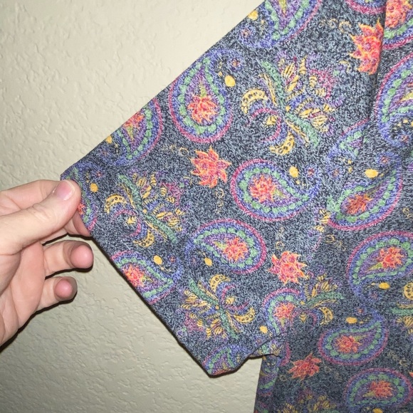 NWT! Lularoe Large Classic T Multi-colored shirt. - Picture 6 of 6
